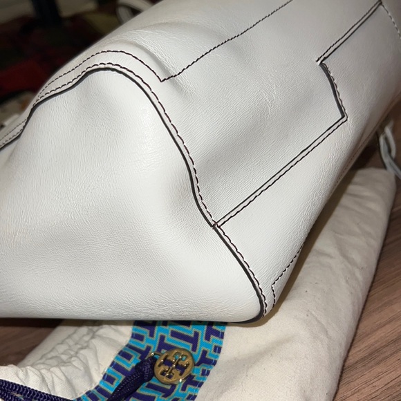 Tory Burch Parker Ivory Mango Large Tote - Picture 7 of 16